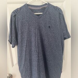 Men’s size, large lions, crest by English laundry,  short sleeve decorative TEE